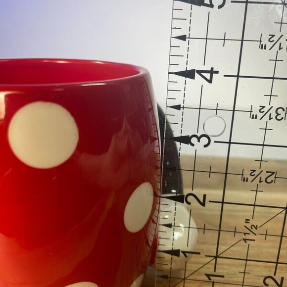 Disney Minnie Mouse Double Handle 3D Mug Red White Polka Dot Torso Galerie - Picture 10 of 10